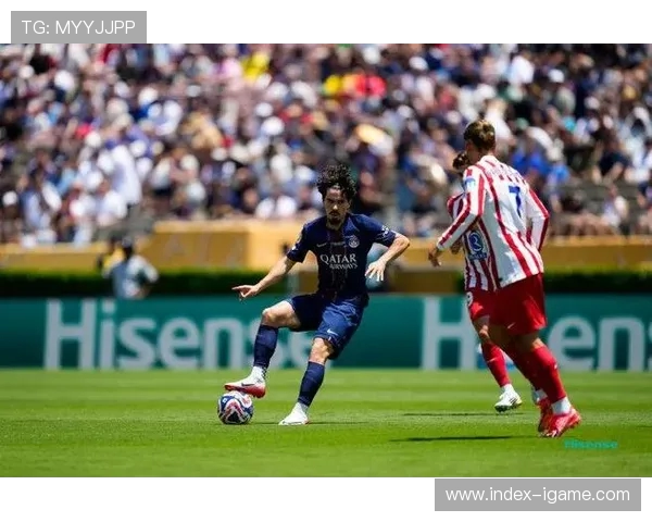 巴黎圣日耳曼与强敌激战开启新赛季挑战 球迷期待精彩对决