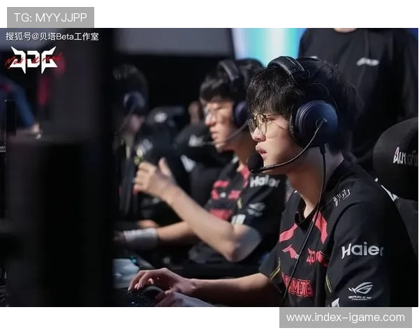 JDG鏖战WBG巅峰对决双方鏖斗全场胜负悬念直至最后一刻