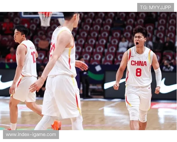 中国男篮力克韩国晋级亚洲杯四强 刘志轩复出表现出色