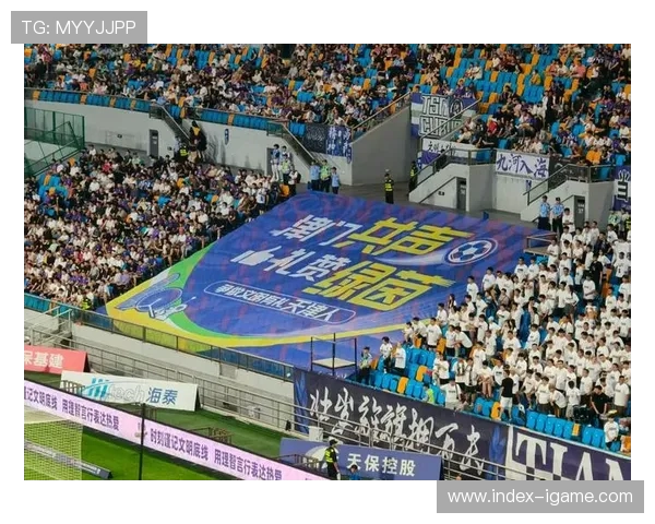 津门虎争锋再起：天津足球新一轮激战期待精彩对决