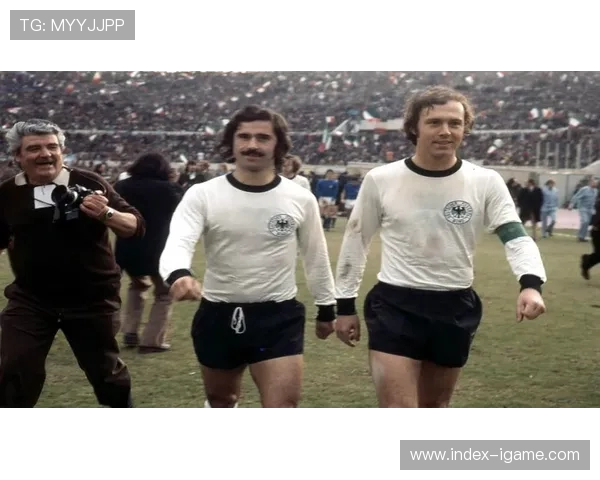 盖德穆勒传奇生涯回顾从进球机器到足坛永恒传奇的辉煌历程