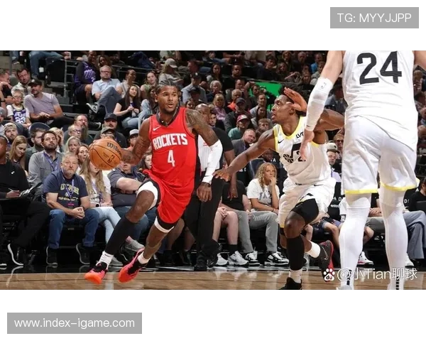 2018年NBA季后赛火箭与爵士第四场激战回顾与精彩瞬间分析
